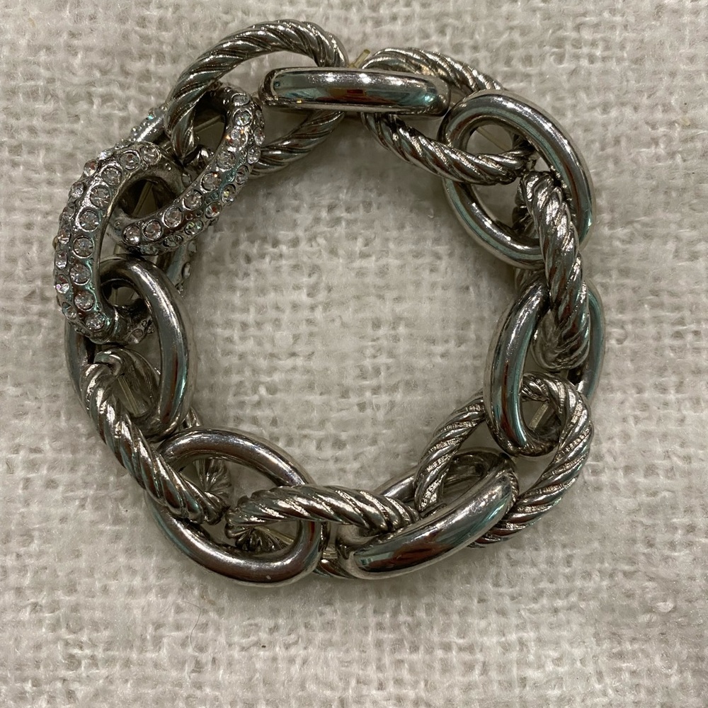 Beautiful Bracelet - Picture 7 of 10